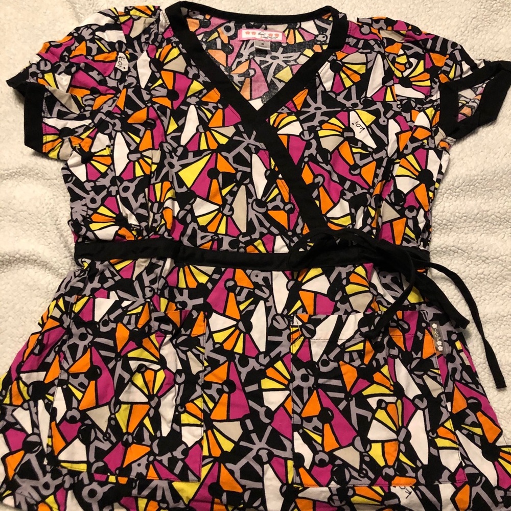 scrub top